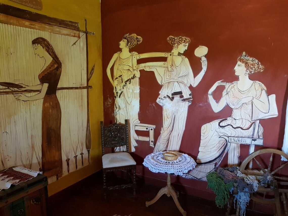 αρχαίες ελληνικές ζωγραφιες στον τοιχο